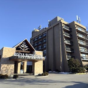 Divya Sutra Plaza And Conference Centre, Vernon, Bc